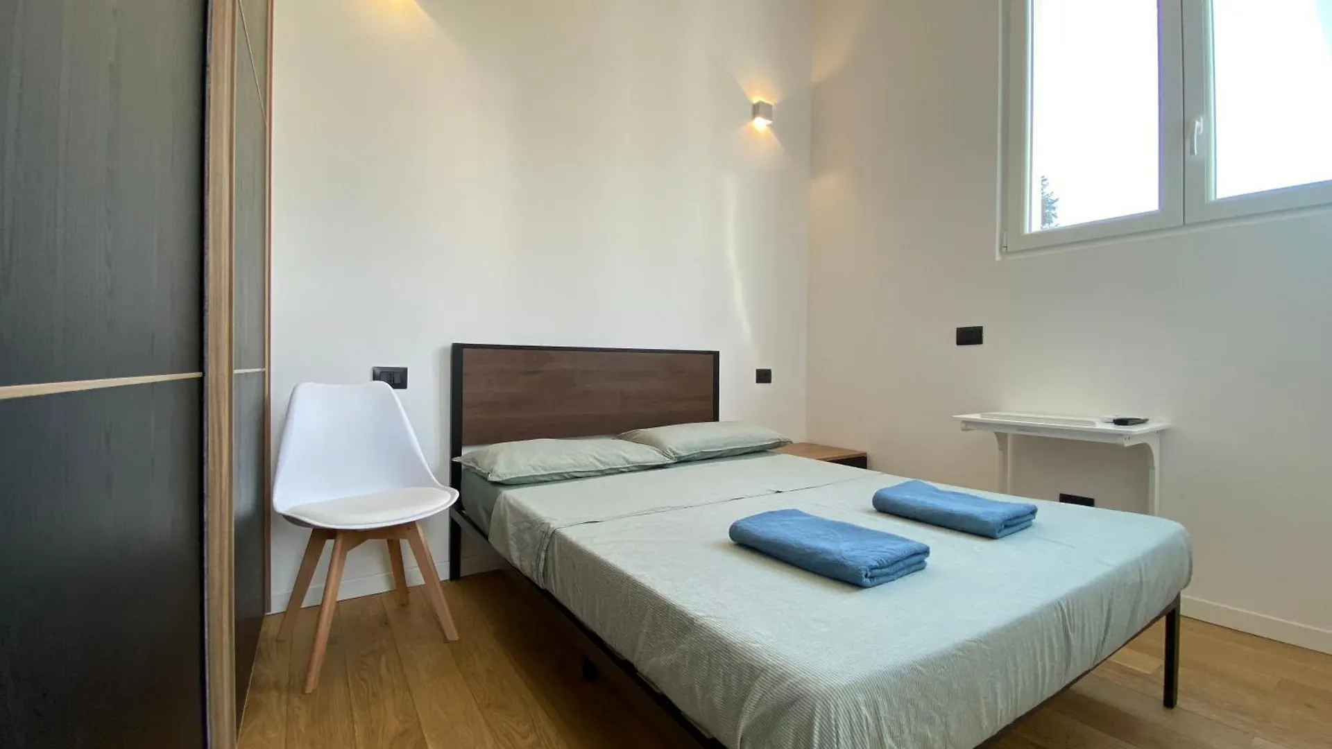 Modern 3 Bedrooms Apartment Milán 0*,